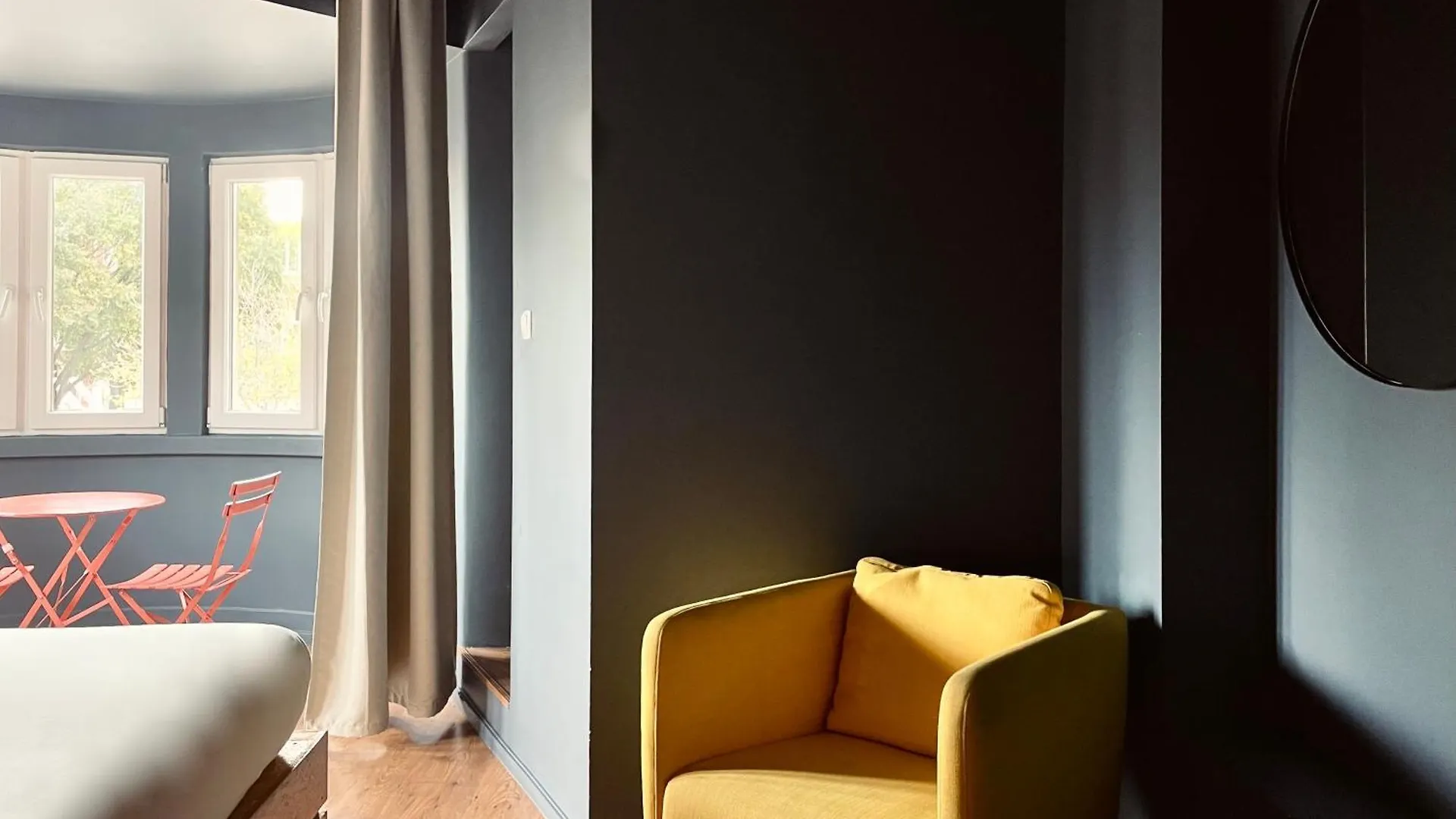 Avenue Hostel & Suites Лиссабон