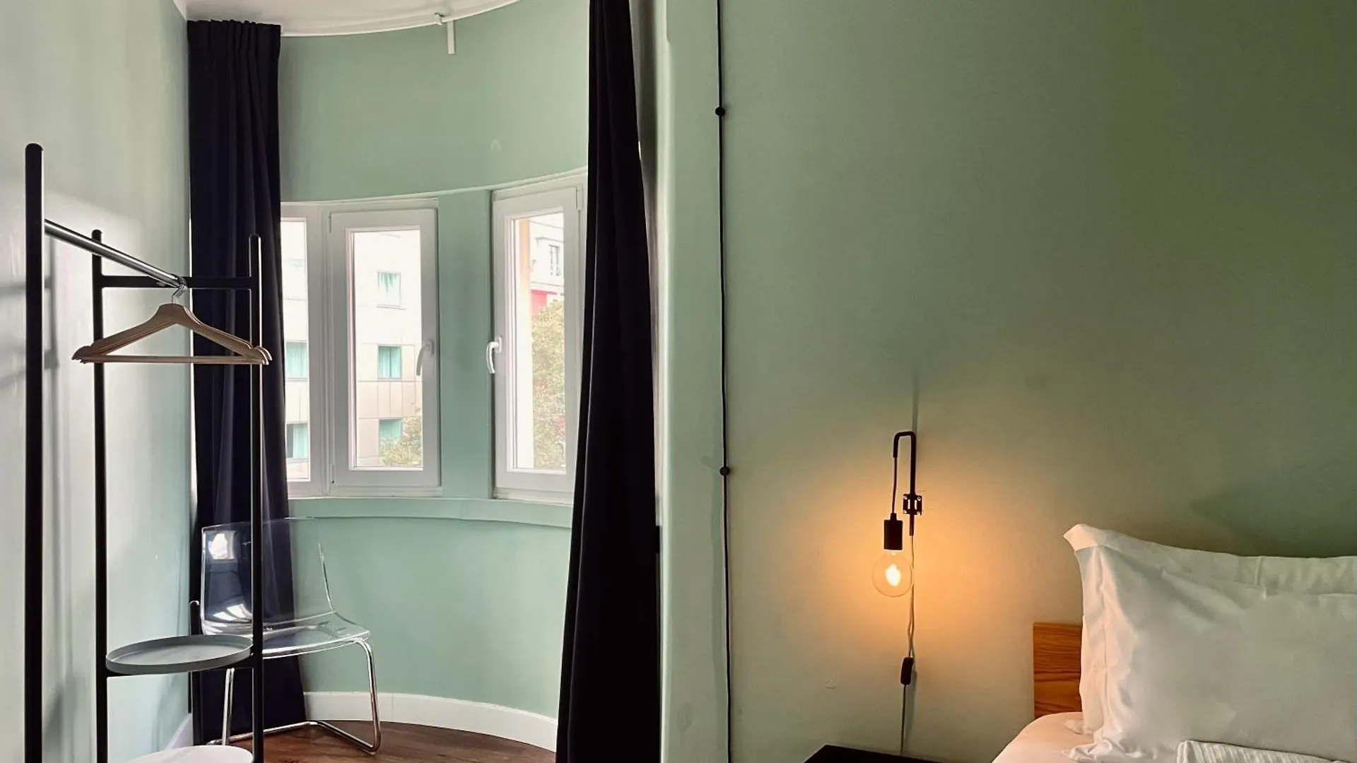 Avenue Hostel & Suites Lisboa
